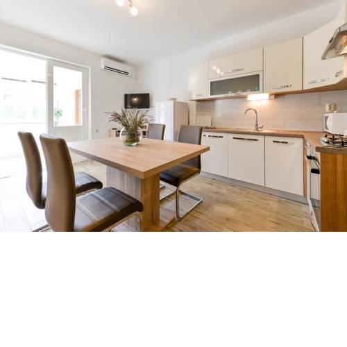 Apartment Cvrljak