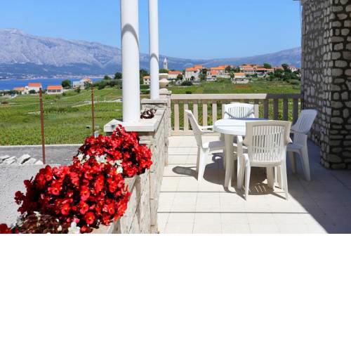 Apartments with a parking space Lumbarda (Korcula) - 4352