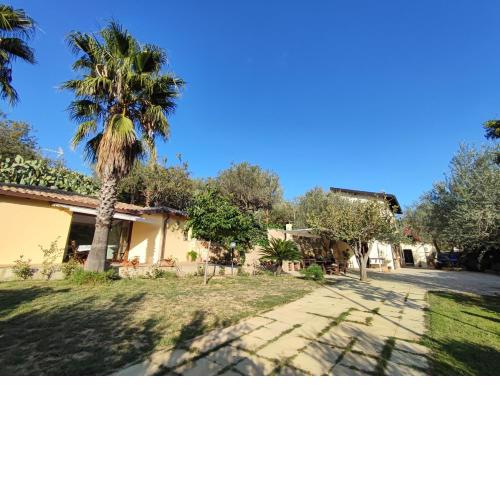 Casa Vacanze La Cuntintizza