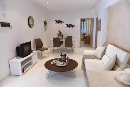 In City Deluxe Apartments