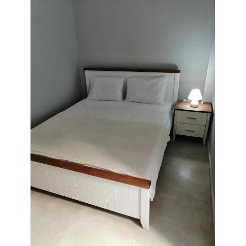 J&T City Apartment - 150m from the beach