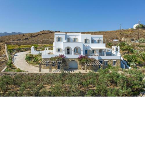 La Chapelle Ouest in Tinos