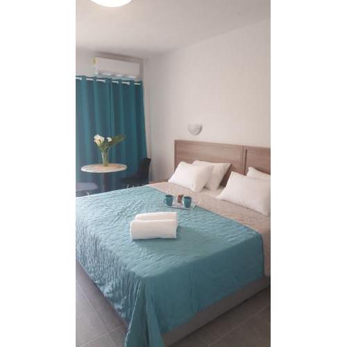 Manoli Apartments