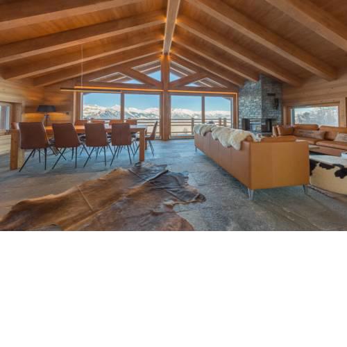 Oak Tree Chalet - on the ski slope - luxury!