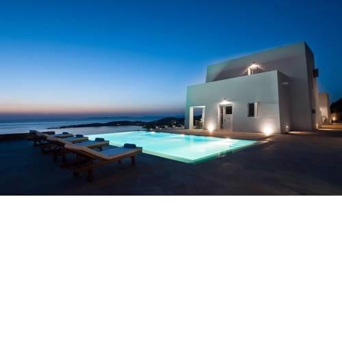 Paros Villa Sleeps 13 Pool Air Con WiFi