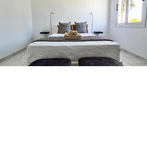 Phaedrus Living Executive Harbour Suites 206