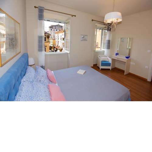 Porta Spilea Elegant Apartment